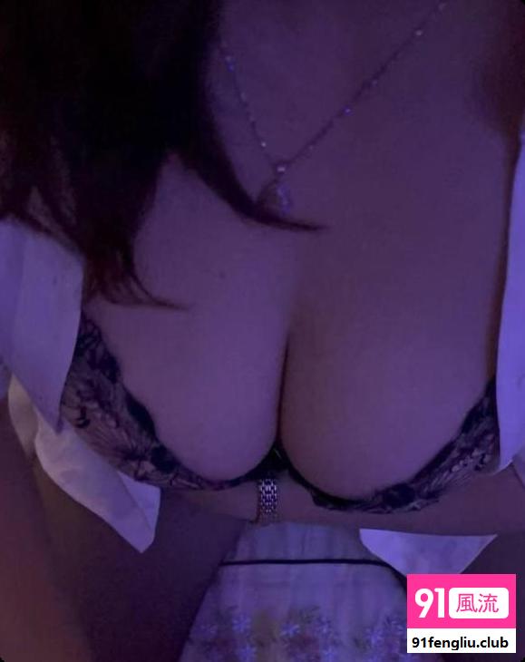 芜湖大胸肤白少妇